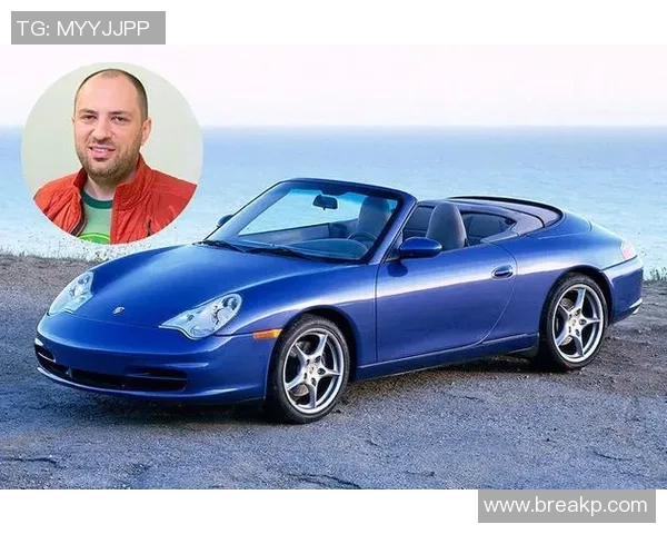 足球明星们的奢华座驾揭秘谁在开保时捷驰骋绿茵场